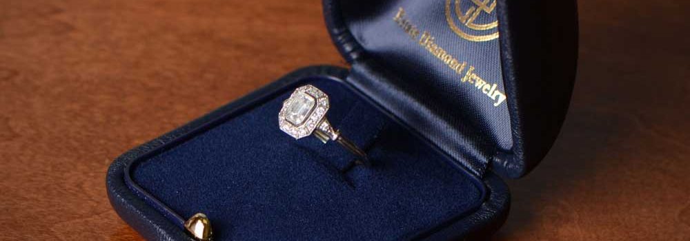 12022 Emerald Cut Diamond Engagement Ring 5K