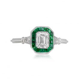Emerald and Diamond Ring Bondi Ring Top View